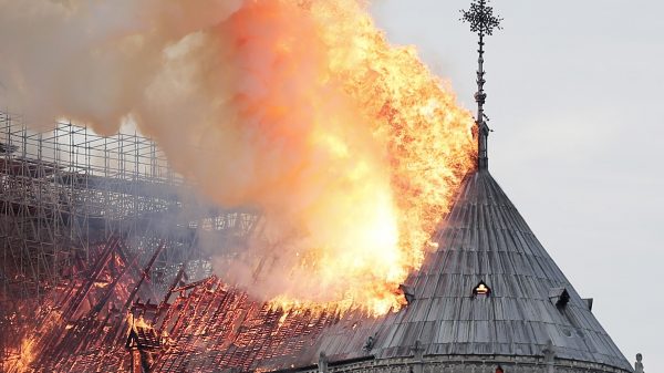 Notre-Dame Parijs brand herstel