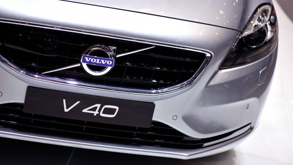 Volvo roept 37000 auto's terug in Nederland wegens defect aan motor