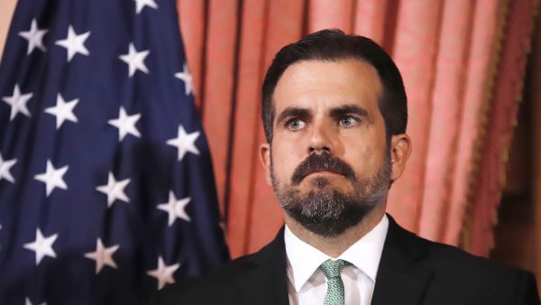 gouverneur Ricardo Roselló van Puerto rico stapt niet op na seksistische en homofoge uitspraken in uitgelekte chat