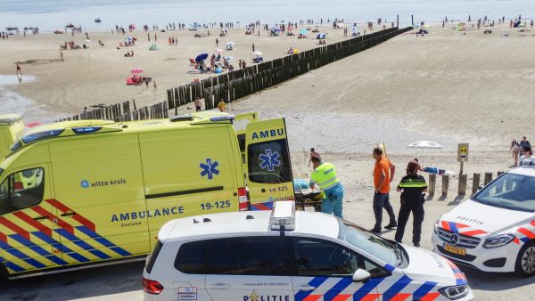 Meisje (15) overleden na botsing speedboot en rubberboot in Zoutelande