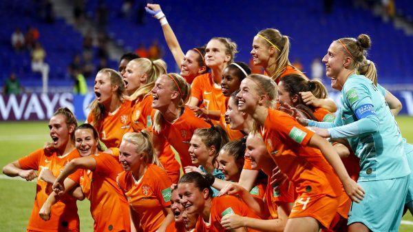 Zeven spelers Nederlands vrouwenelftal in de race voor plek in wereldelftal oranje leeuwinnen wereldelftal