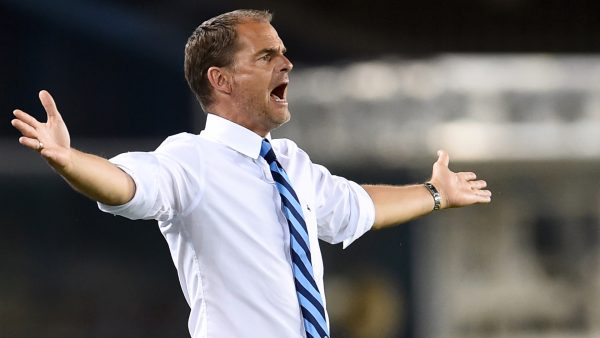 Frank de Boer noemt gelijktrekken salaris voetbalvrouwen 'belachelijk'