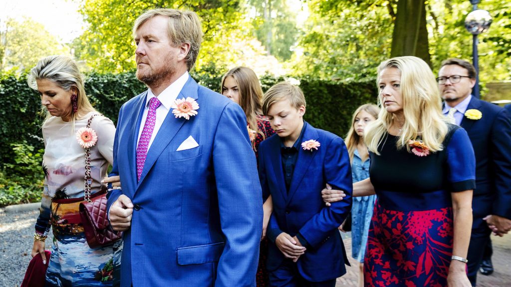 Koningin Maxima en Koning Willem-Alexander, prinses Laurentien, Prins Constantijn en hun kinderen