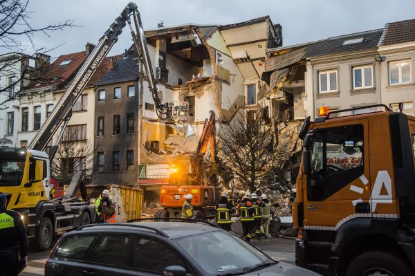 Politie vindt overleden vrouw (87) onder puin na explosie België