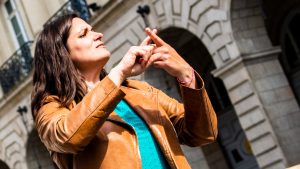 Thumbnail voor Politieke partijen willen Nederlandse Gebarentaal officieel erkennen