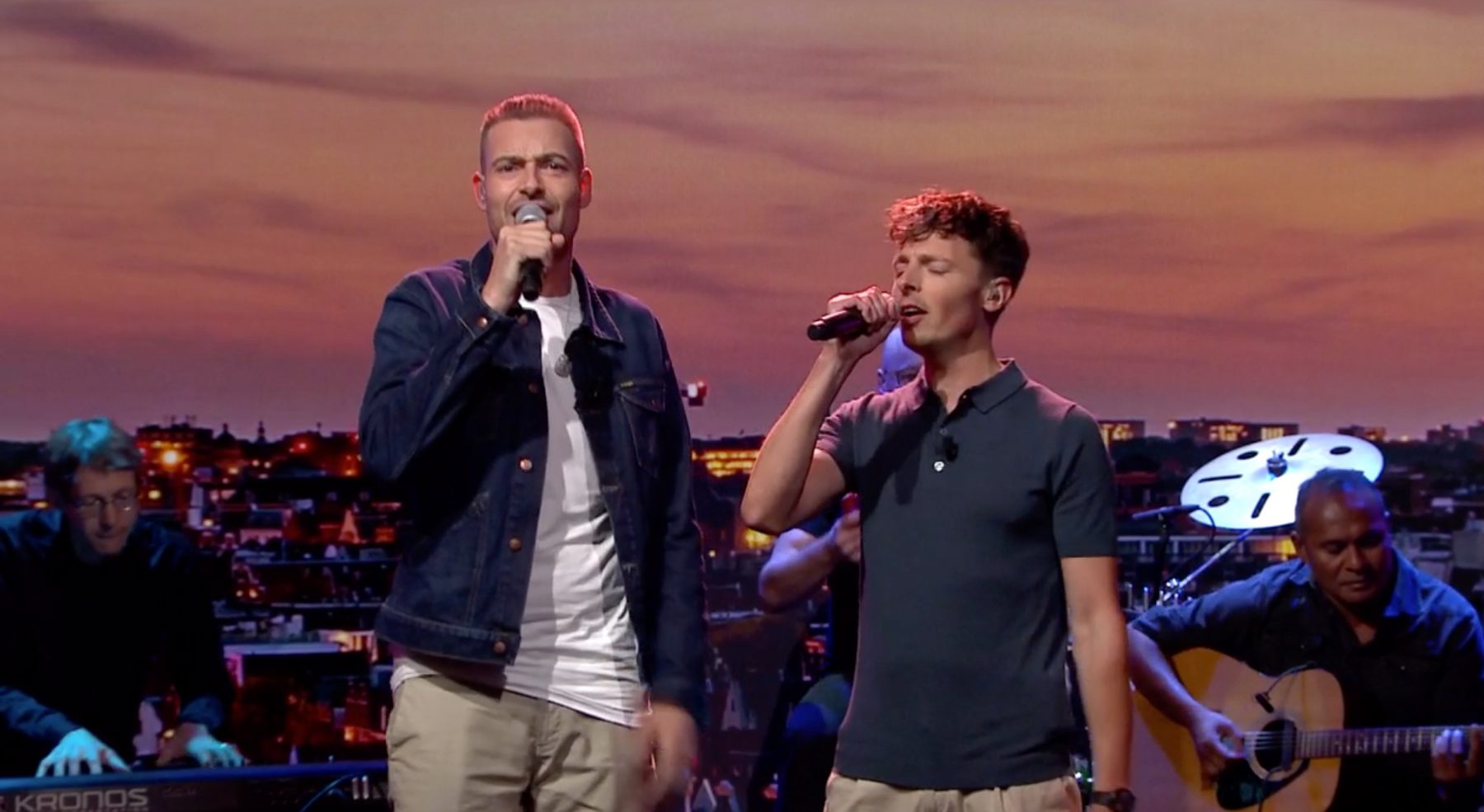 Lange Frans en Baas B herenigd voor nieuwe versie 'Het land van' - LINDA.nl