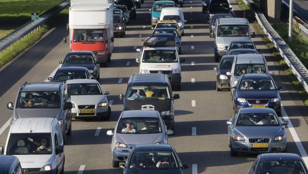 rijkswaterstaat waarschuwt voor files rondom utrecht in verband met protesten van de boeren