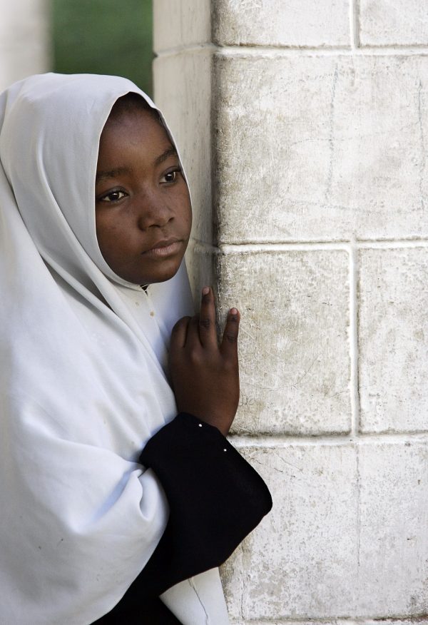 Rechtbank Tanzania verbiedt officieel kindhuwelijken