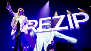 Thumbnail voor Krezip verrast fans tijdens comebackconcert: eerste album in twaalf jaar