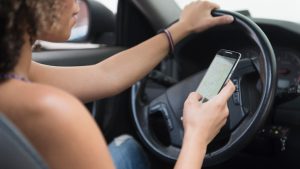 Thumbnail voor 'Pak telefoons direct af van appende fietsers en automobilisten'