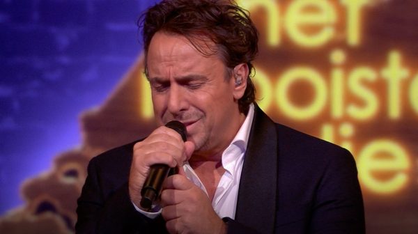 Kijker-emotioneel-na-Marco-Borsato's-cover-van-Zeg-me-dat-het-niet-zo-is