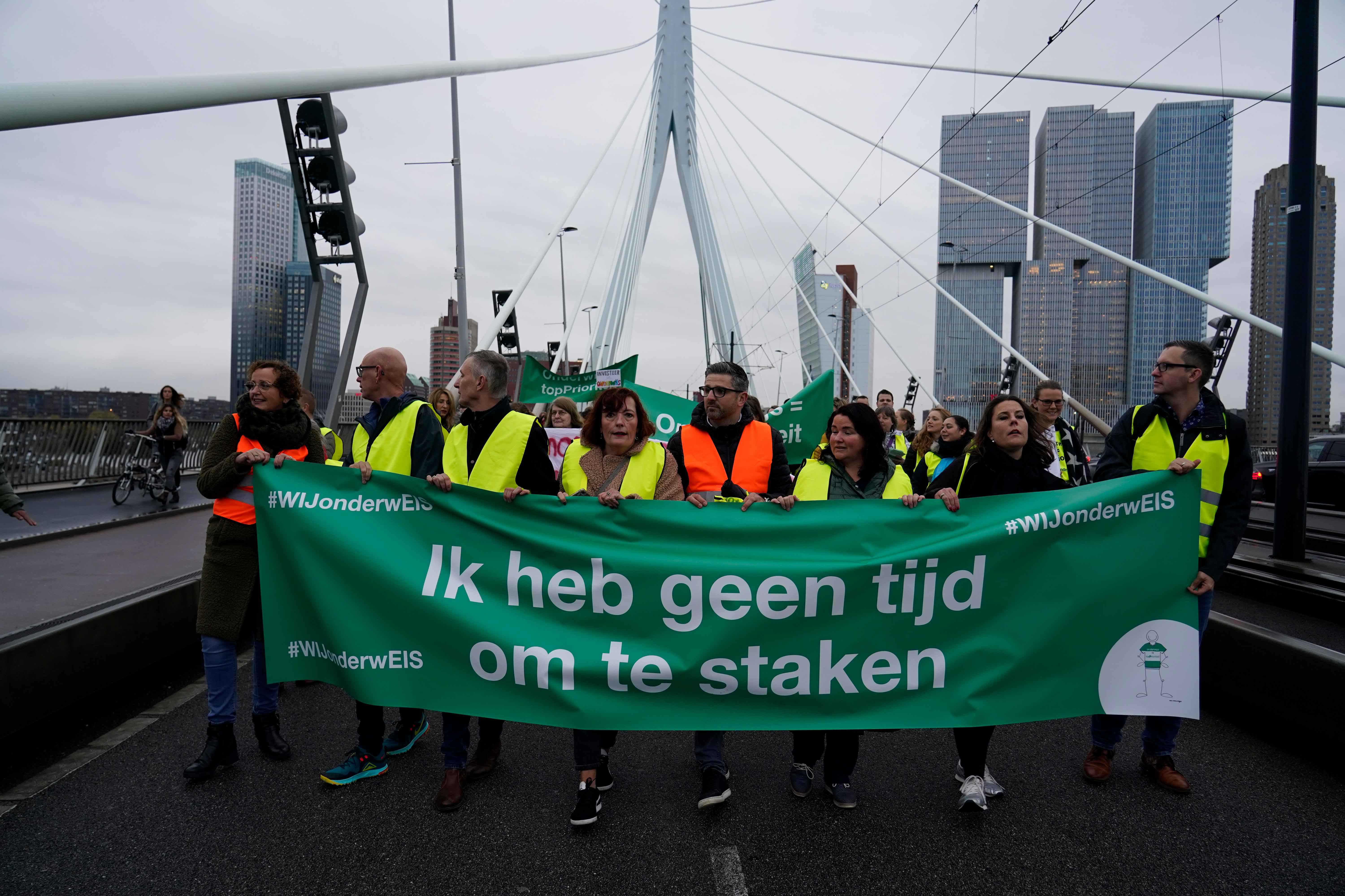 Protestmars-onderwijsstaking-Rotterdam
