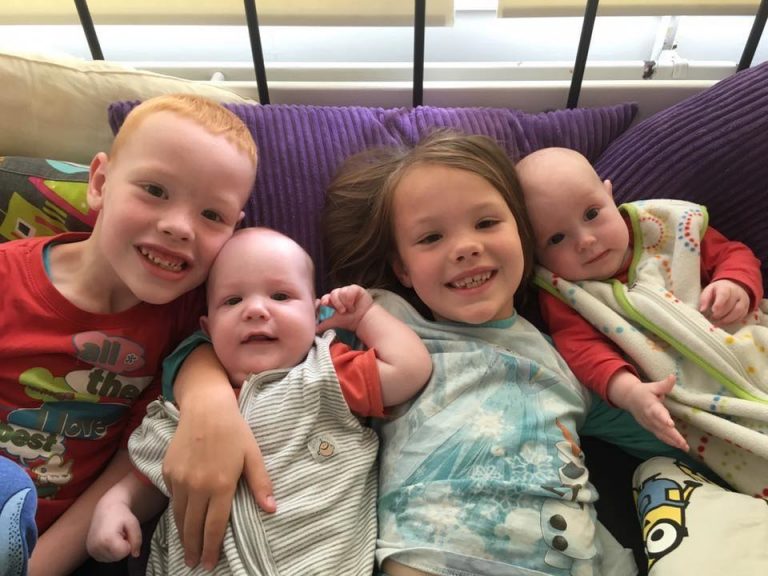 Loriëns dochter werd 'in de vliezen' geboren en zo zag dat eruit - LINDA.nl