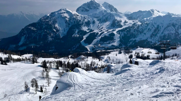 Twee Nederlandse skiërs in Oostenrijk omgekomen door lawine