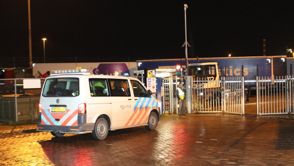 verstekelingen vlaardingen gevonden schip