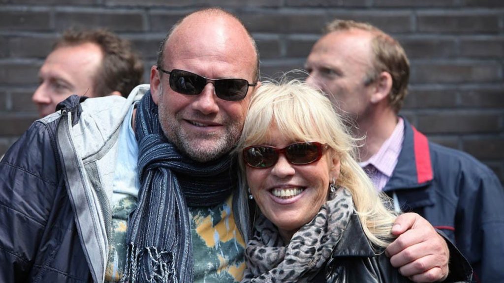 monumentje willy herdenkt pieter leukemie