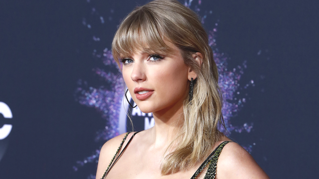 Taylor Swift open moeilijk jaar speech AMA's