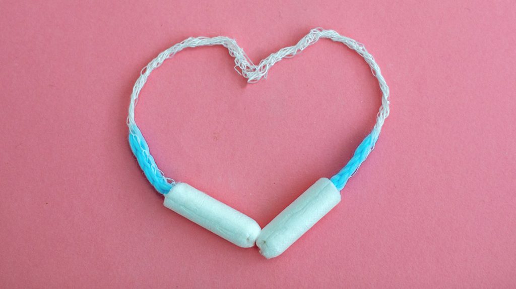 Japans-warenhuis-wil-dat-werknemers-een-menstruatiebadge-dragen
