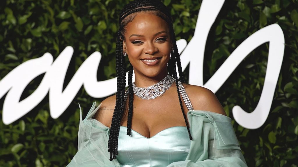 Rihanna modeprijs fashion awards janet jackson Fenty