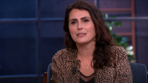 Thumbnail voor Muziek is (g)een mannenzaak: zangeres Sharon den Adel pleit voor meer vrouwen in Top 2000