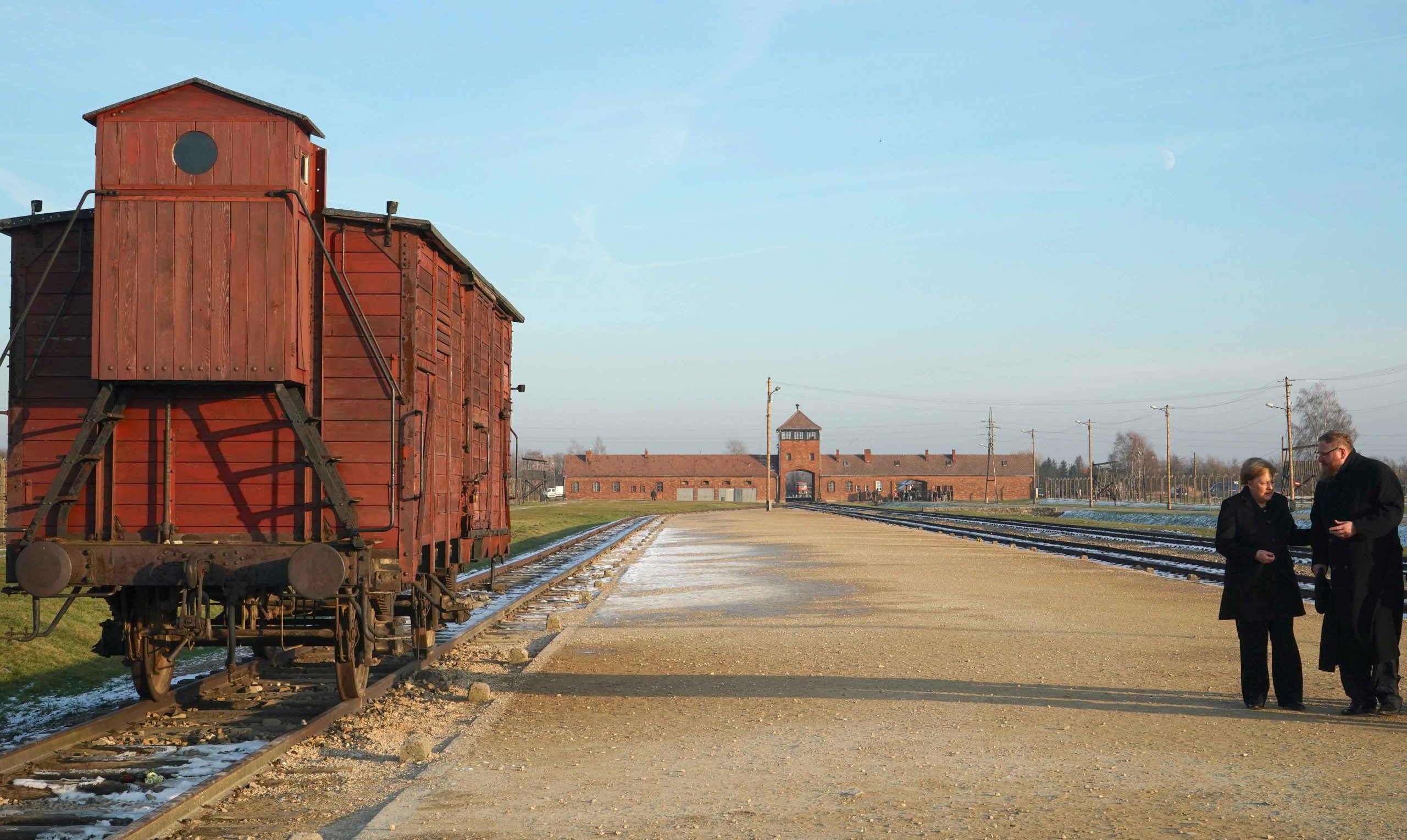 Angela-Merkel-bezoekt-Auschwitz-voor-de-eerste-keer