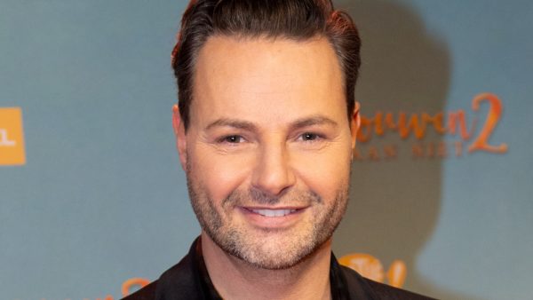 Fred vanuit ziekenhuisbed: 'Ik moet al mijn optredens afzeggen'