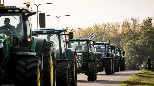 boeren-protesteren-bij-eindhoven-airport