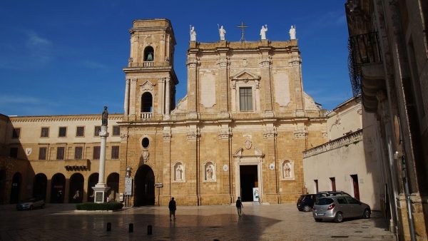 Tienduizenden Italianen in Brindisi moesten tijdelijk huis uit vanwege bom