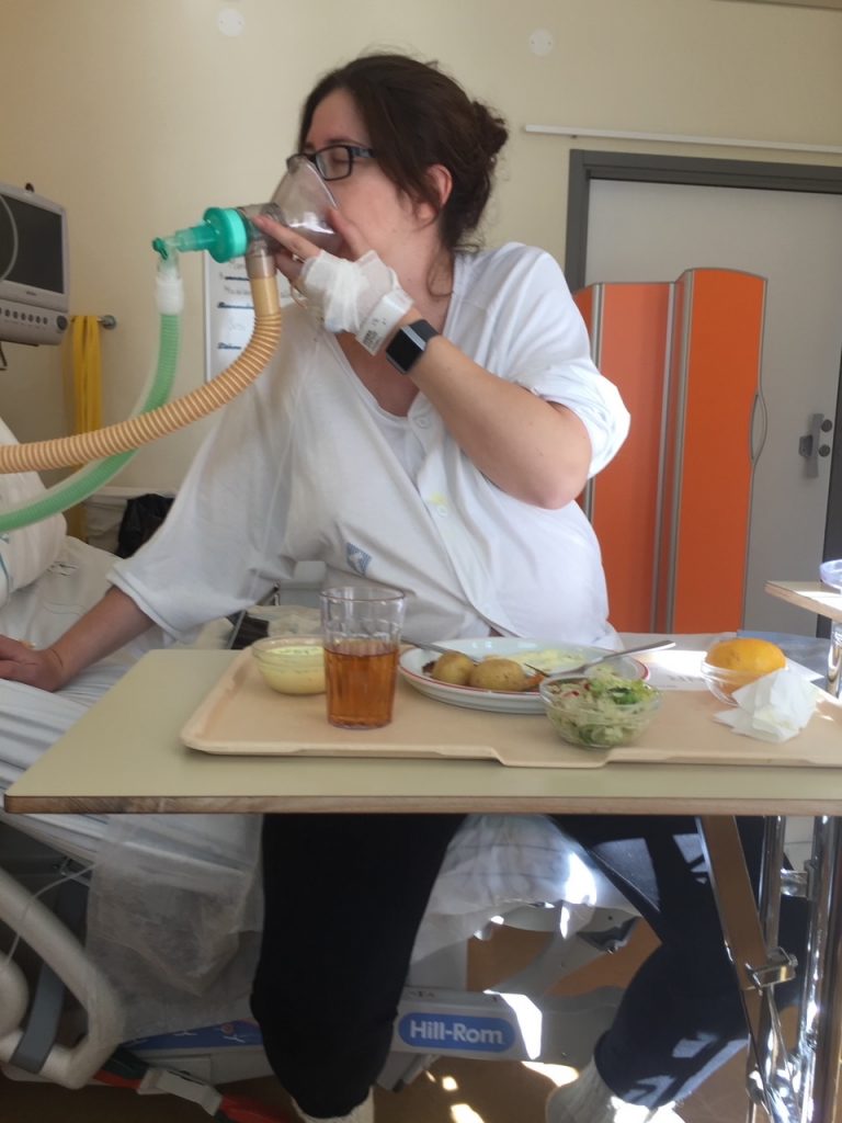 Marchella tijdens haar bevalling in Zweden