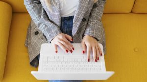 Thumbnail voor 'Nog één kamer over': Booking.com moet stoppen met 'dwingende' zinnetjes