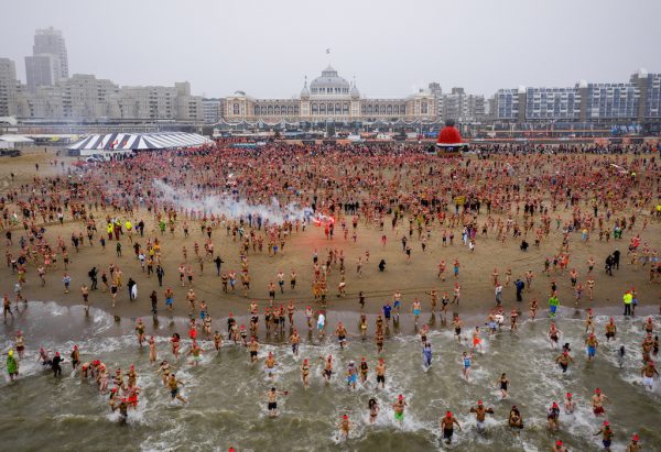 Nieuwjaarsduik Scheveningen