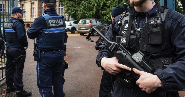 terrorisme niet uitgesloten bij steekpartij in Parijs park
