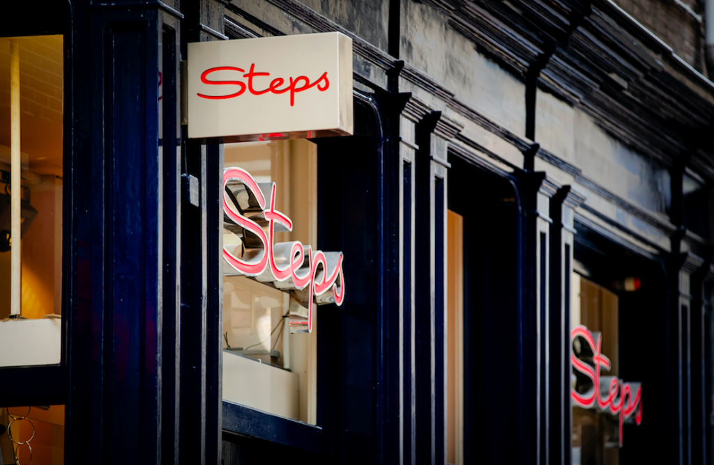 Steps dicht
