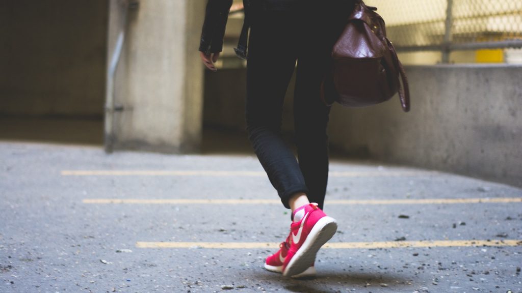 vrouwen onveilig straat