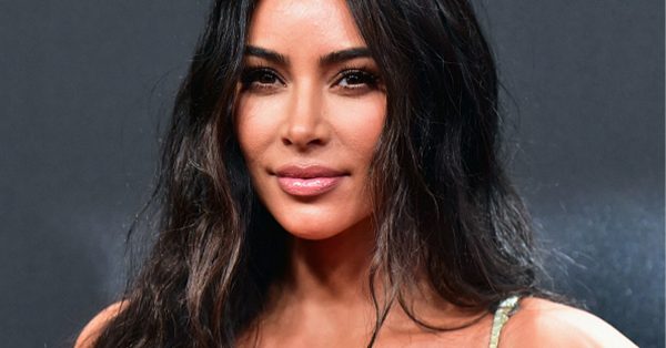 Kim Kardashian's walk-in fridge heeft de grote van een woonkamer en Twitter vind daar iets van