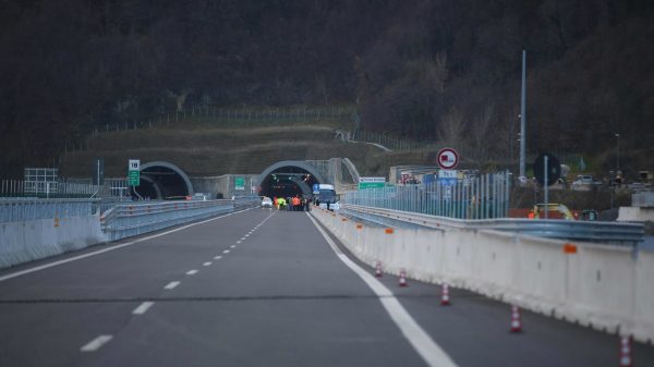 Zo’n 200 Italiaanse autotunnels op instorten: automobilisten in gevaar