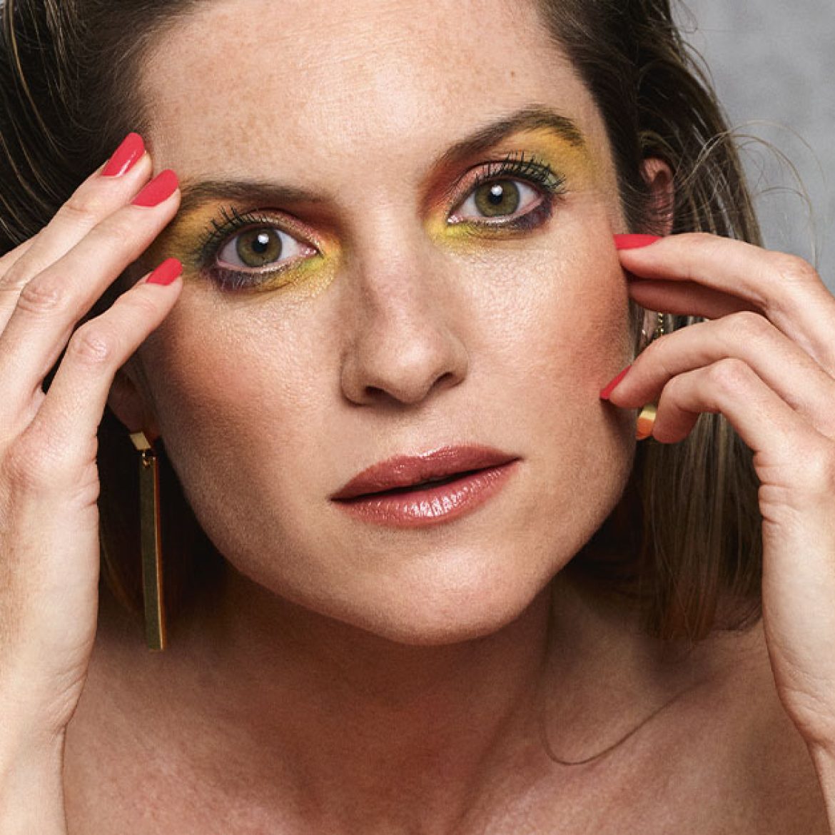 lauren verster verwelkomt tweede dochter en is in de wolken