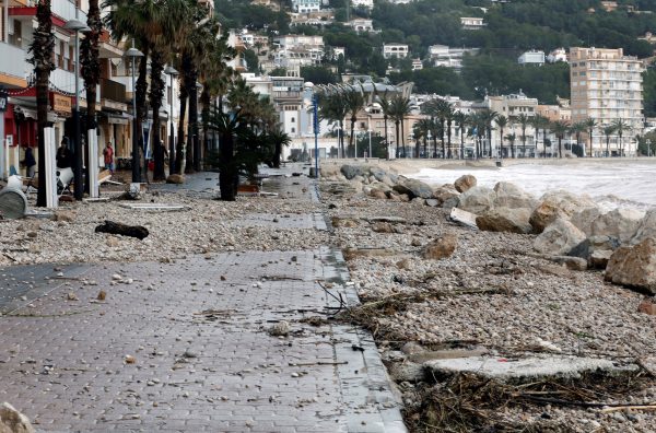 Noodweer in Spanje: Nederlands gezin meegesleurd door golf