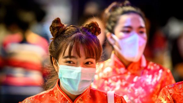 Disneyland Shanghai sluit op Chinees nieuwjaar vanwege coronavirus