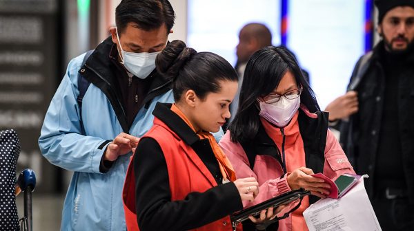 Coronavirus verspreidt zich als een lopend vuurtje over de wereldpopulatie eerste geinfecteerde in Canada regels strakker en strenger