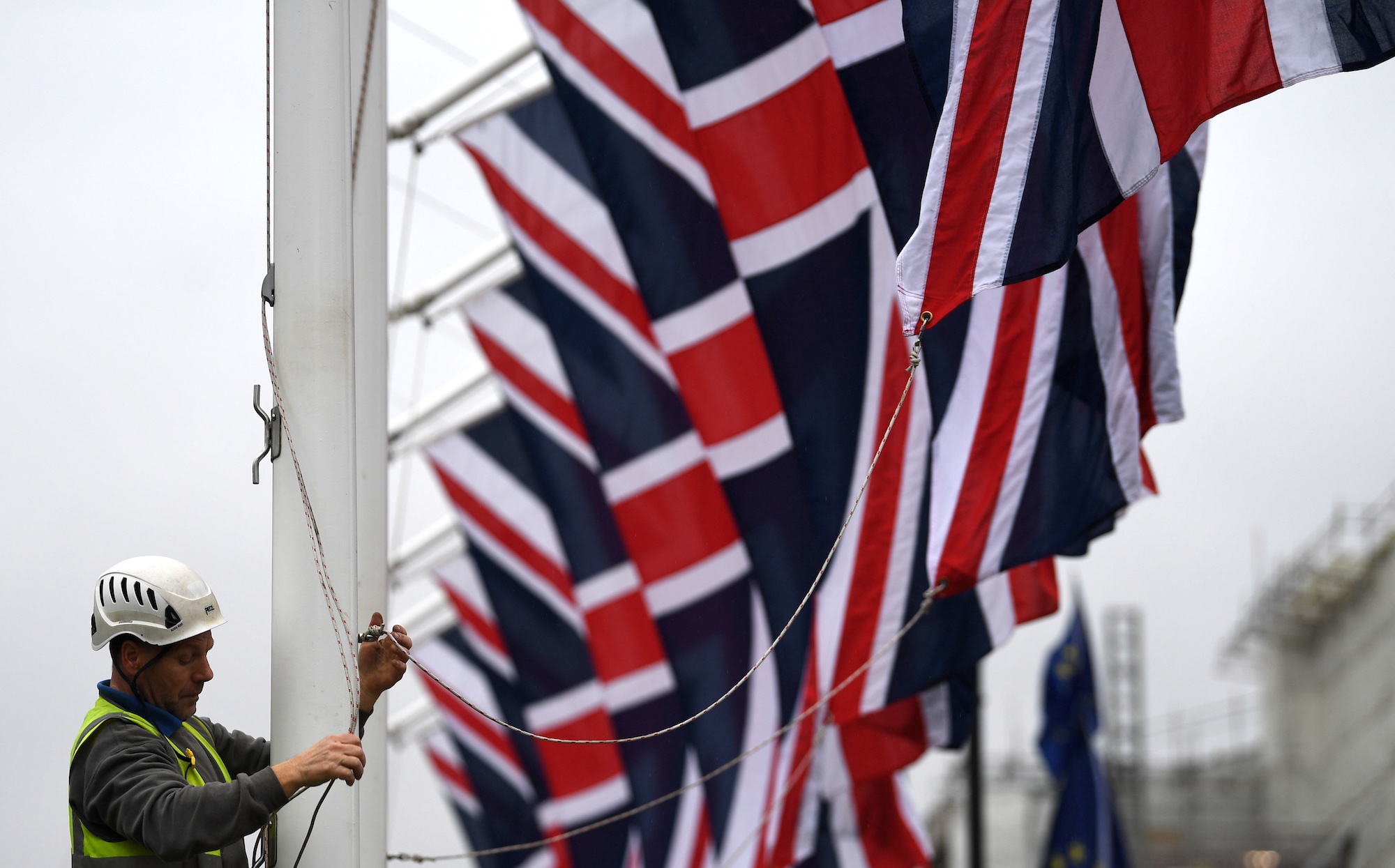 vooravond-brexit-vlaggen