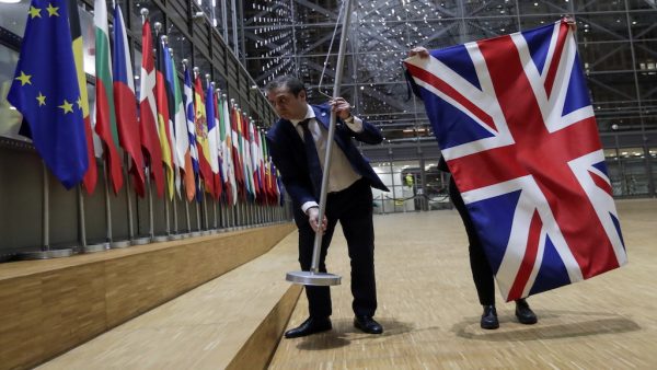 Britse vlaggen gestreken in EU-gebouwen na bijna halve eeuw lidmaatschap