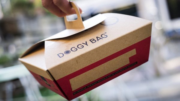Doggy bag in Nederland populairder: 6 tips voor het vragen etiquette