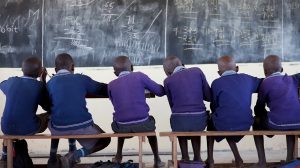 veertien kinderen overleden na dooddrukken door paniek op basisschool Kenia