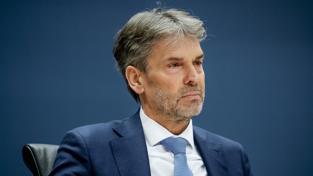 dick schoof aivd inlichtingen salafisme geen acute dreiging nederlandse samenleving