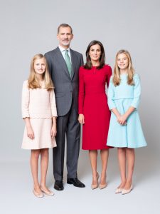 2020-02-10 21:08:30 epa08209997 A handout photo made available by Spanish Royal House shows Spanish Royal Family (L-R); Infanta Leonor, King Felipe VI, Queen Letizia and Infanta Sofia posing for an official portrait at Zarzuela's Palace in Madrid, Spain, 10 February 2020.  EPA/Estela de Castro HANDOUT EMBARGOED UNTIL 10 FEBRUARY 2020 AT 23:59 pm . NO CROPPING. The photograph must not be enhanced","manipulated or modified in any manner or form and must include all of the individuals in the photograph when published** HANDOUT EDITORIAL USE ONLY/NO SALES