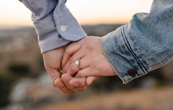 Opnieuw ‘Second Love’-posters in Bunschoten-Spakenburg na verbod