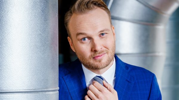 Arjen Lubach gevraagd als presentator opvolger dwdd