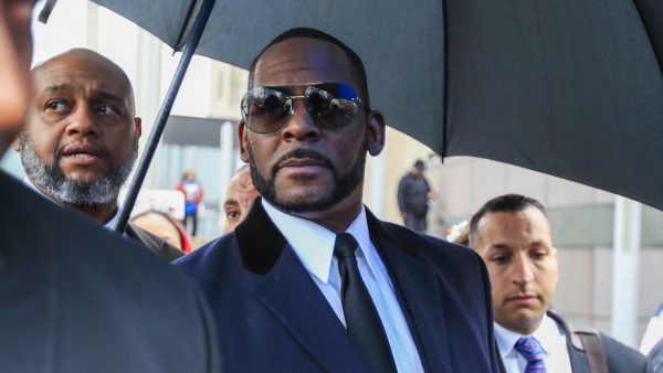 R. Kelly opnieuw aangeklaagd voor seksueel misbruik van minderjarige