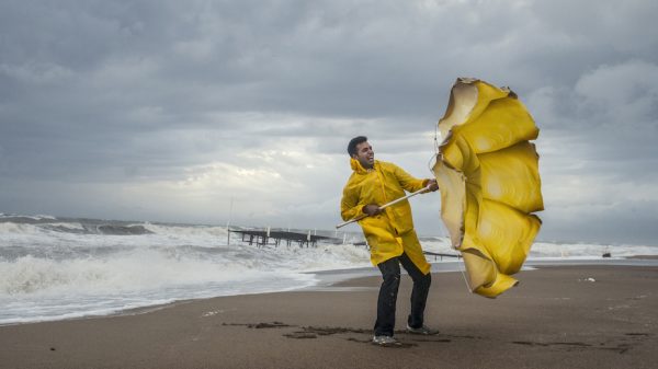 Storm Dennis komt zondag langs: dit kun je verwachten